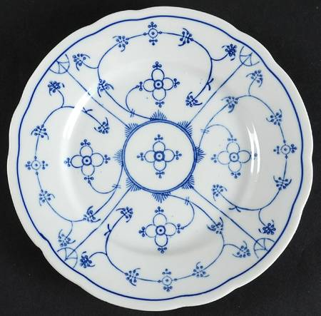 Strawflower (Scalloped) Dessert/Pie Plate