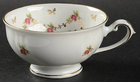 WIG118 Footed Cup