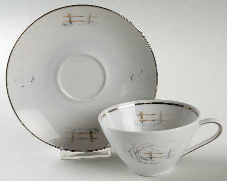 WIG12 Flat Cup & Saucer Set