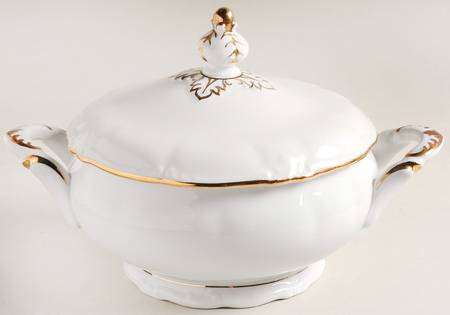 Heirloom Gold Round Covered Vegetable