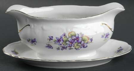 WIG156 Gravy Boat with Attached Underplate