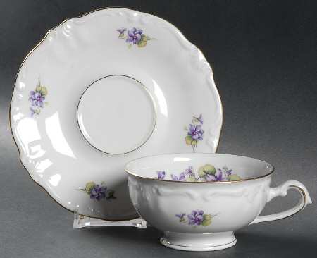 WIG156 Footed Cup & Saucer Set