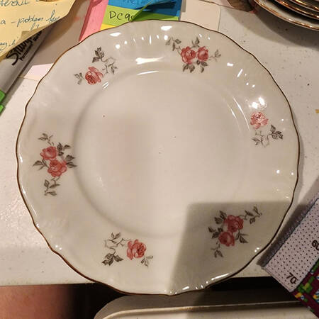 WIG16 Bread & Butter Plate
