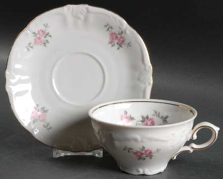 WIG16 Flat Cup & Saucer Set