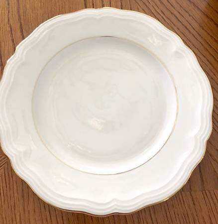 WIG187 Salad Plate