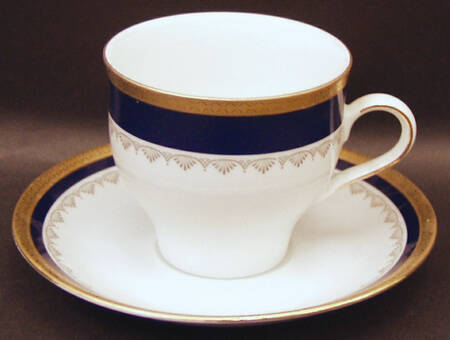 WIG218 Flat Cup & Saucer Set