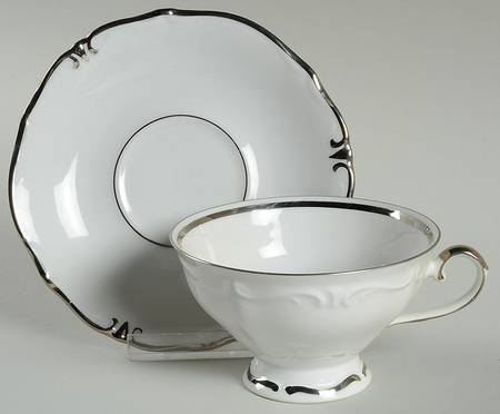 WIG618 Footed Cup & Saucer Set