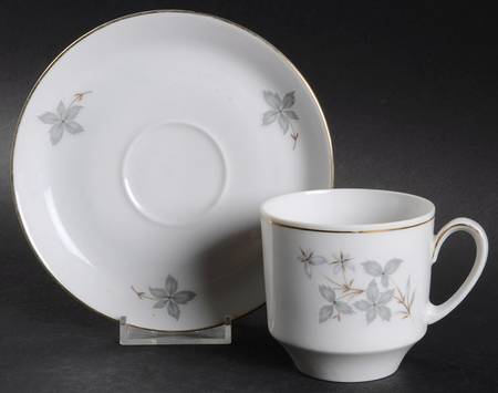 Gray Leaf Flat Cup & Saucer Set