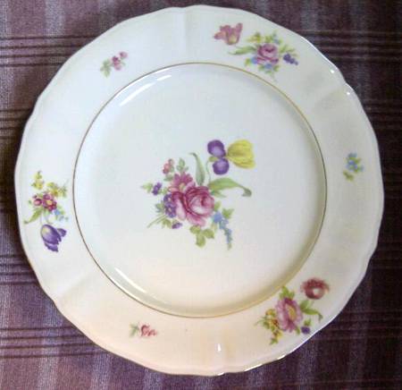 WIG34 Dinner Plate
