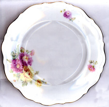 WIG38 Dinner Plate