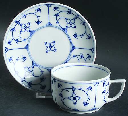 Strawflower (Smooth) Flat Cup & Saucer Set
