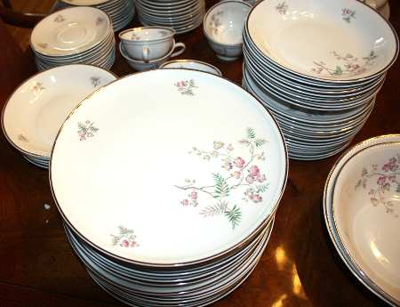 WIG81 Dinner Plate