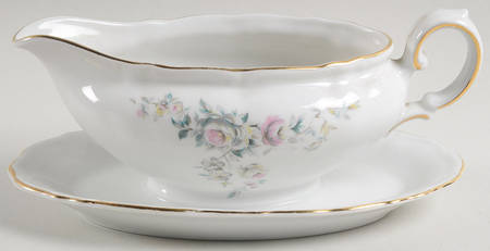 WIG93 Gravy Boat & Underplate