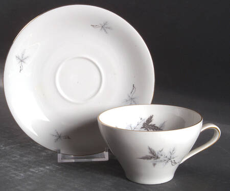 4263B Flat Cup & Saucer Set
