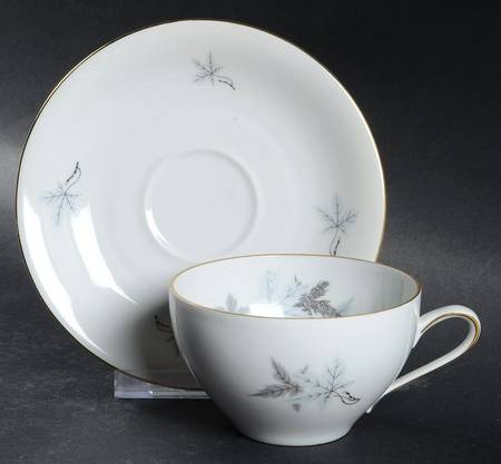 4263B Flat Cup & Saucer Set