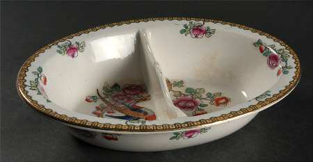 Pheasant (Smooth) 10" Oval Divided Vegetable Bowl