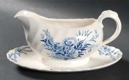 Harvest Blue Gravy Boat with Attached Underplate