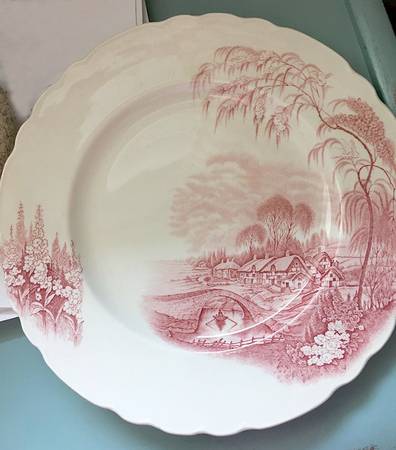 WIL4 Dinner Plate