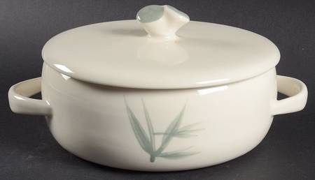 Bamboo (Round) Round Covered Vegetable