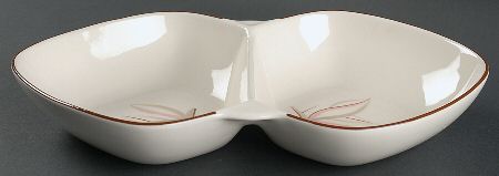 Dragon Flower 13" Oval Divided Vegetable Bowl