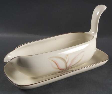 Dragon Flower Gravy Boat & Underplate/Relish