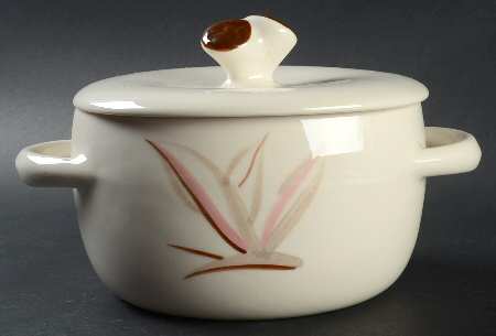 Dragon Flower 1.5 Qt Round Covered Casserole