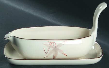 Passion Flower Gravy Boat & Underplate (Relish/Butter)