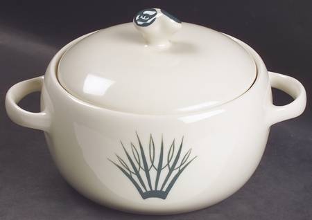 Royal Coronation 1.5 Qt Round Covered Casserole