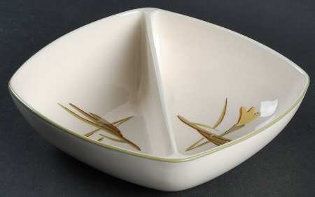 Tiger Iris Square Divided Vegetable Bowl