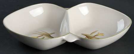 Tiger Iris 13" Oval Divided Vegetable Bowl