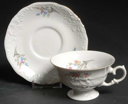 Flair Footed Cup & Saucer Set