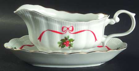 Holiday Ribbon (Ribbed) Gravy Boat & Underplate/Relish