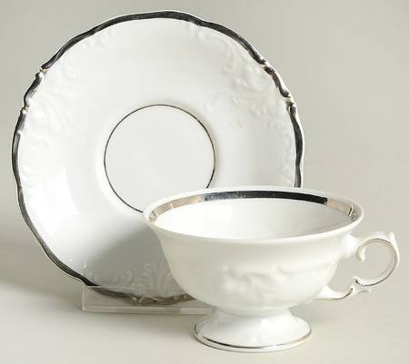 Platina Footed Demitasse Cup & Saucer Set
