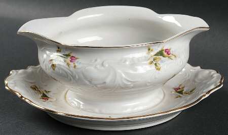 Pompadour Rose Gravy Boat with Attached Underplate