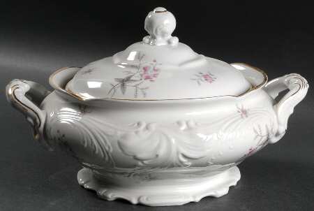 Spring Glen Round Covered Vegetable