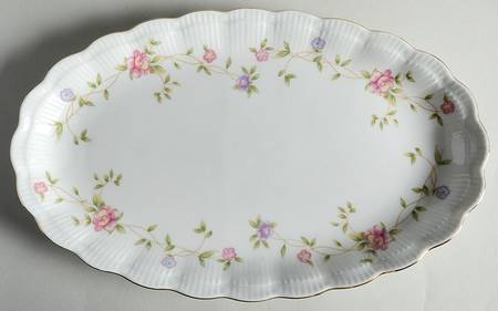 Windsor (Ribbed) 13" Oval Serving Platter