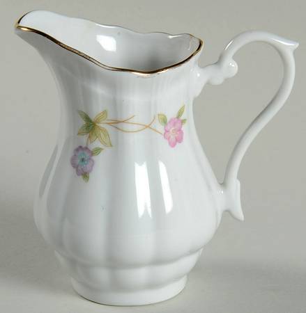 Windsor (Ribbed) Creamer