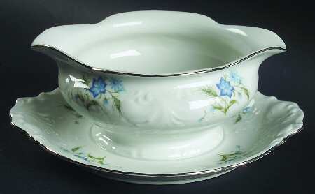 WLB1 Gravy Boat with Attached Underplate