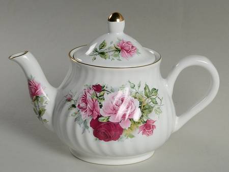 6304 Small Teapot & Lid