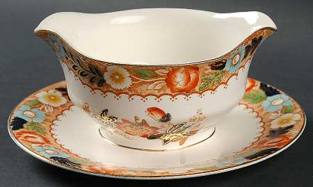 The Alhambra Gravy Boat with Attached Underplate