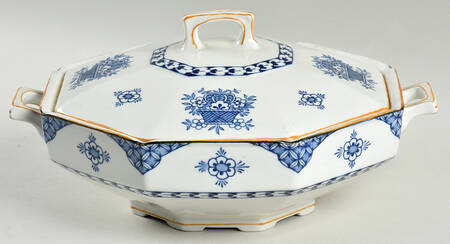Blue Bombay Round Covered Vegetable