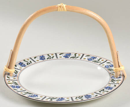 Bluebell 5 3/8"-5 5/8" Bamboo Handled Serving Plate  HC