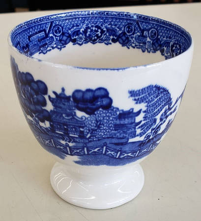 Blue Willow (Older) Single Egg Cup