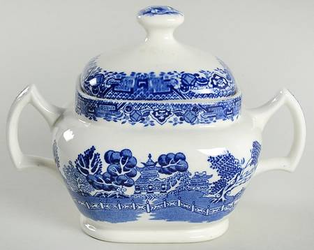 Blue Willow (Older) Sugar Bowl & Lid