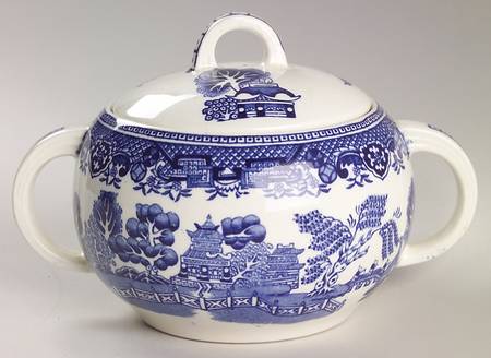Blue Willow (Older) Sugar Bowl & Lid