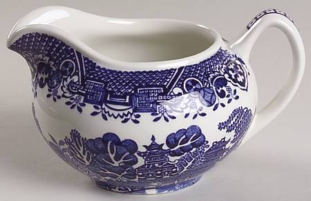 Blue Willow (Older) Mini Creamer