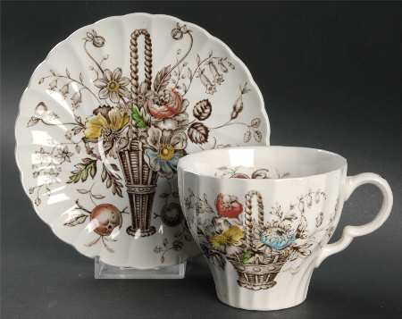 Bouquet Flat Cup & Saucer Set