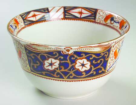 Braemar (Scalloped) Cranberry Bowl