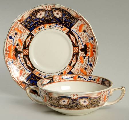 Braemar (Scalloped) Flat Cream Soup Bowl & Saucer Set