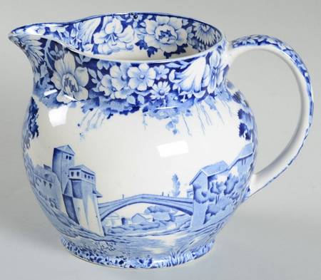 Castles Blue 32 Oz Pitcher